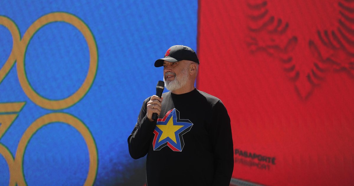  LSI ishte nyje në fyt për shqiptarët   Rama  në Dimal  Shyqyr që shpëtuam nga partitë e vogla