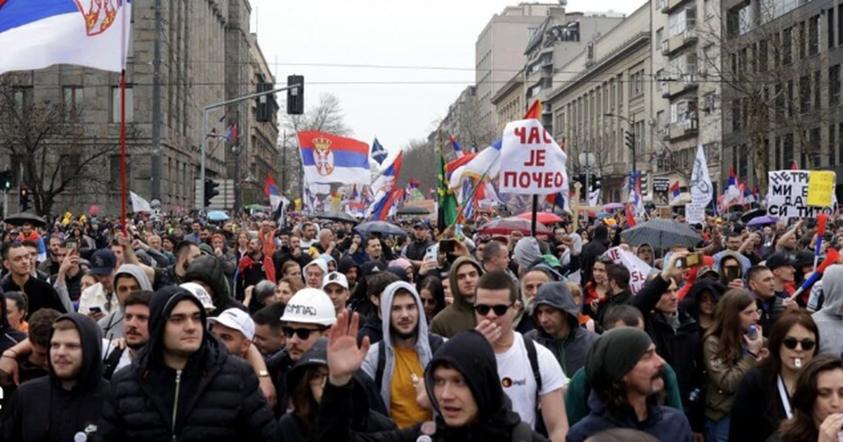 Vijojnë protestat studentore në Serbi  Sot nis tubimi i madh bashkë me sindikatat e vendit