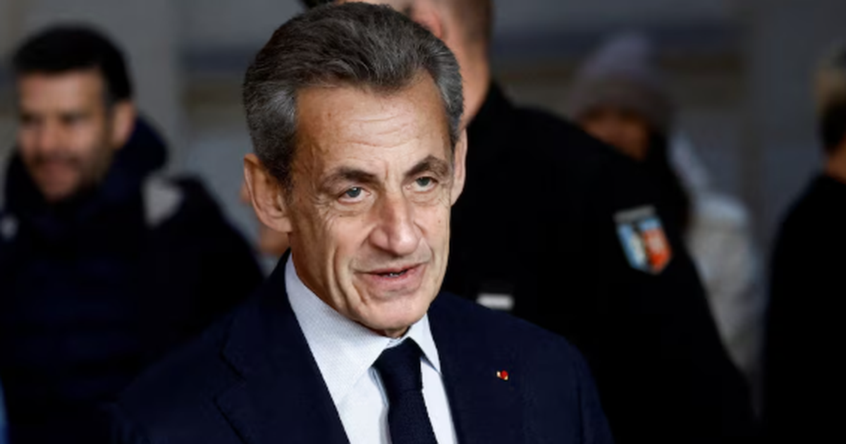 Ish presidentit të Francës  Nicolas Sarkozy  i hiqet medalja e Legjionit të Nderit