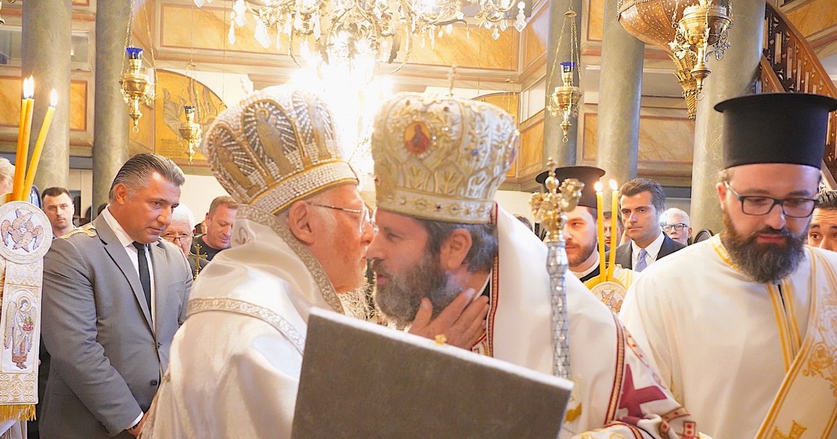 Patriarku Ekumenik Vartholomeu  Kryepiskopi Joan me virtyte  dije e devotshmëri ndaj Kishës Shqiptare