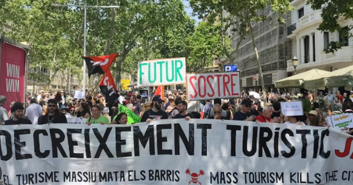 Kundërshtimet ndaj mbiturizmit  Protesta në qytetin spanjoll të Barcelonës