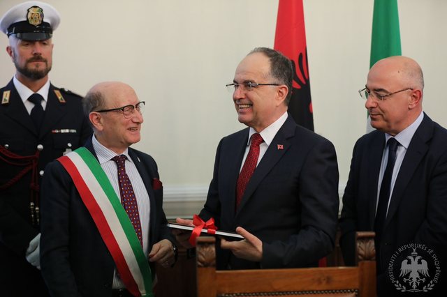 Presidenti Begaj shpallet