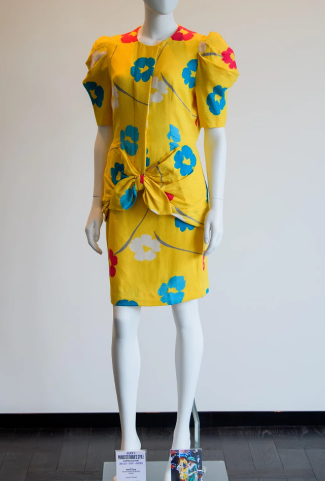 More than 200 items from Princess Diana's wardrobe up for auction