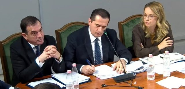 Rama ka nd&euml;rhyr&euml; p&euml;r Ballukun?/ Braho-opozit&euml;s: Paraqitini